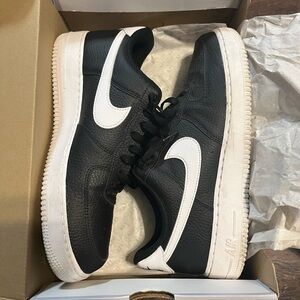 Nike Black and White Sneakers